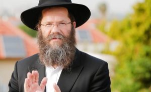 מרא דאתרא כפר חב"ד, הרב מאיר אשכנזי